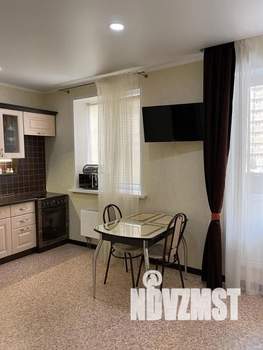 Студия квартира, посуточно, 30м2, 2/17 этаж