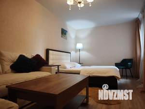 1-к квартира, посуточно, 42м2, 7/14 этаж