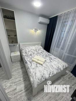 Студия квартира, посуточно, 25м2, 3/19 этаж