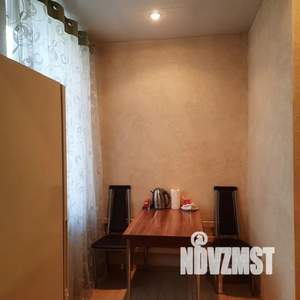 1-к квартира, посуточно, 54м2, 3/4 этаж