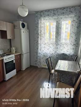 1-к квартира, посуточно, 37м2, 4/18 этаж