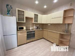 1-к квартира, посуточно, 40м2, 11/16 этаж