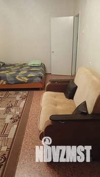 1-к квартира, посуточно, 39м2, 4/10 этаж