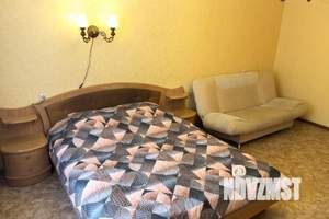 1-к квартира, посуточно, 43м2, 1/1 этаж