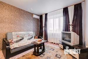 1-к квартира, посуточно, 42м2, 1/1 этаж