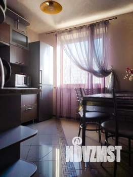 1-к квартира, посуточно, 40м2, 7/10 этаж