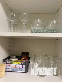 Студия квартира, посуточно, 54м2, 1/5 этаж