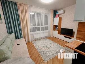 Студия квартира, посуточно, 35м2, 3/13 этаж