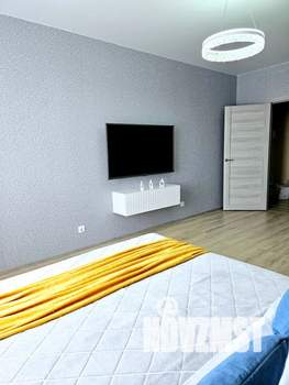 1-к квартира, посуточно, 35м2, 19/20 этаж