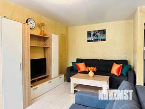 2-к квартира, посуточно, 42м2, 1/1 этаж