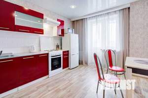 1-к квартира, посуточно, 50м2, 1/1 этаж