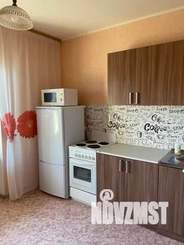 1-к квартира, посуточно, 38м2, 13/17 этаж