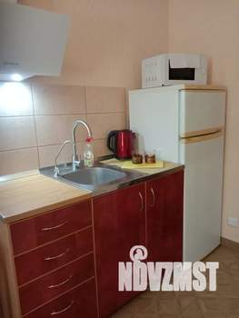 Студия квартира, посуточно, 16м2, 1/6 этаж