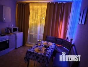 1-к квартира, посуточно, 50м2, 1/1 этаж