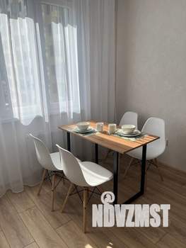 1-к квартира, посуточно, 35м2, 6/18 этаж