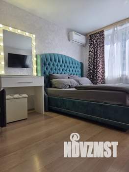 1-к квартира, посуточно, 37м2, 8/18 этаж