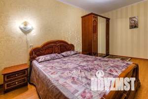 2-к квартира, посуточно, 65м2, 4/10 этаж