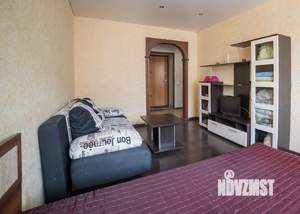 1-к квартира, посуточно, 42м2, 6/9 этаж