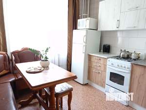 2-к квартира, посуточно, 60м2, 1/1 этаж