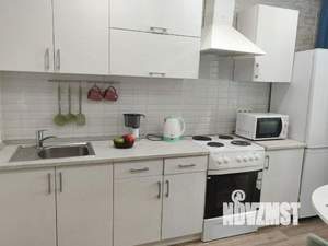 1-к квартира, посуточно, 42м2, 1/1 этаж