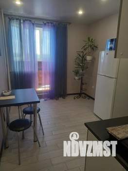 1-к квартира, посуточно, 40м2, 25/25 этаж