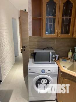 Студия квартира, посуточно, 30м2, 1/3 этаж