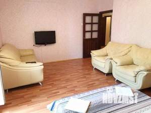 1-к квартира, посуточно, 45м2, 1/1 этаж