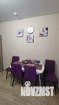 1-к квартира, посуточно, 37м2, 2/17 этаж