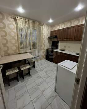 1-к квартира, на длительный срок, 42м2, 3/17 этаж