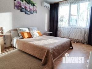 1-к квартира, посуточно, 37м2, 1/17 этаж