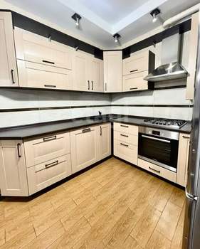 3-к квартира, на длительный срок, 86м2, 1/4 этаж