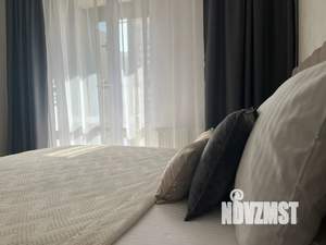 1-к квартира, посуточно, 35м2, 6/18 этаж