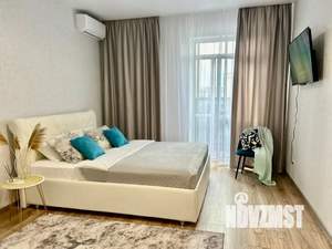 1-к квартира, посуточно, 42м2, 15/21 этаж