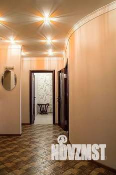 2-к квартира, посуточно, 80м2, 4/25 этаж