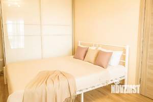 1-к квартира, посуточно, 40м2, 21/25 этаж