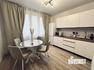 1-к квартира, посуточно, 42м2, 7/18 этаж