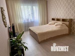 1-к квартира, посуточно, 40м2, 1/10 этаж