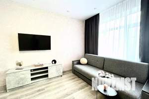 1-к квартира, посуточно, 42м2, 5/6 этаж