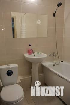 1-к квартира, посуточно, 38м2, 17/17 этаж