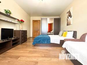1-к квартира, посуточно, 43м2, 1/1 этаж