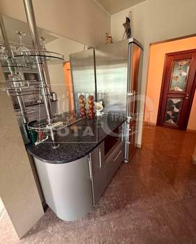 2-к квартира, на длительный срок, 70м2, 4/10 этаж