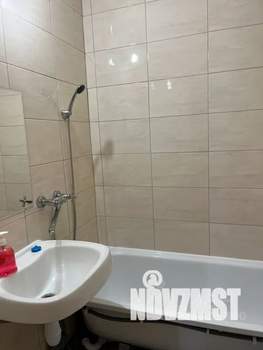 1-к квартира, посуточно, 40м2, 7/10 этаж