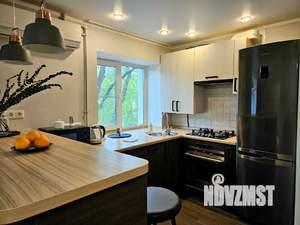 2-к квартира, посуточно, 45м2, 3/6 этаж