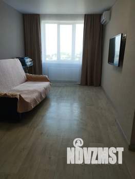 1-к квартира, посуточно, 42м2, 13/13 этаж