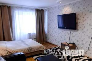 1-к квартира, посуточно, 42м2, 2/10 этаж