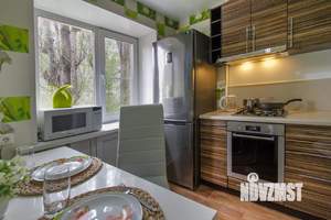 1-к квартира, посуточно, 35м2, 3/5 этаж