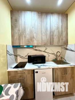 Студия квартира, посуточно, 37м2, 11/21 этаж