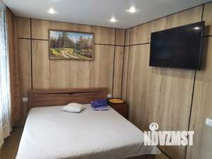 Студия квартира, посуточно, 30м2, 10/18 этаж
