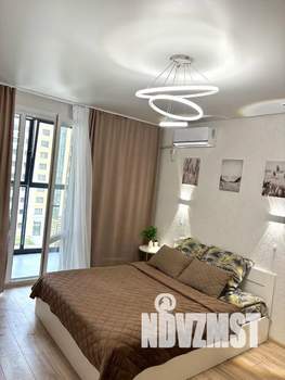 1-к квартира, посуточно, 34м2, 6/18 этаж