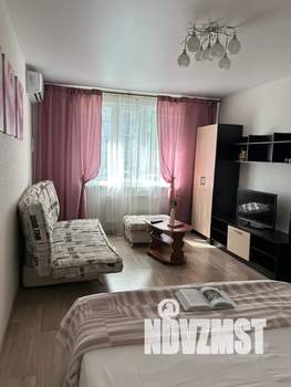 1-к квартира, посуточно, 40м2, 1/17 этаж